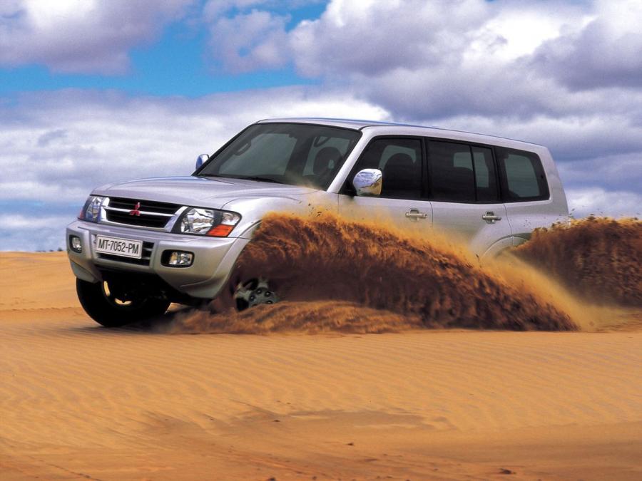  Mitsubishi Pajero 5-Door III 1999 года  (фото 7 из 23)